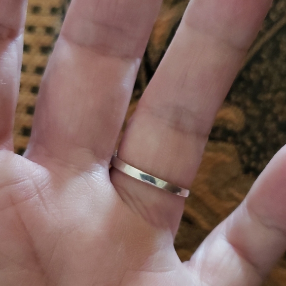 ring - Picture 3 of 5